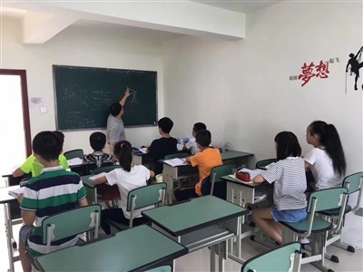 成都高中輔導班 全面覆蓋小初高文化課與教育文化用品研發(fā)銷售